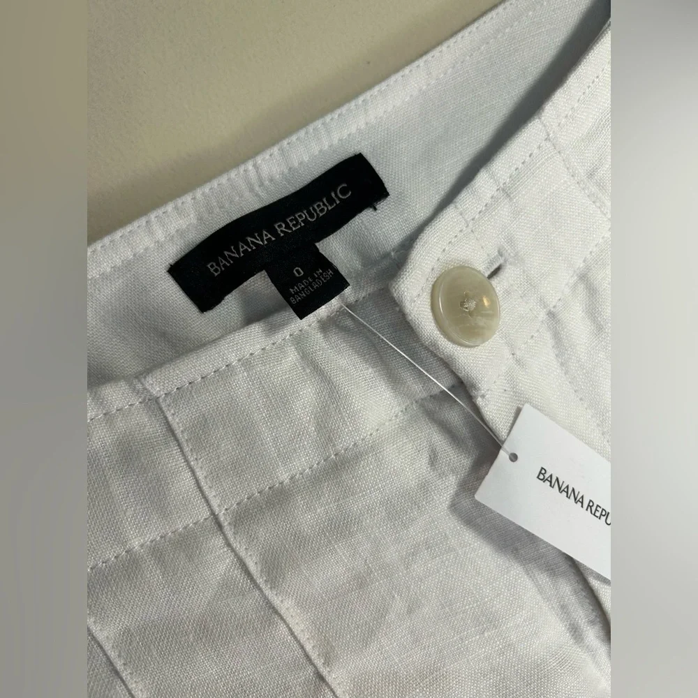 NEW Banana Republic Women's White Chinos SIZE 0